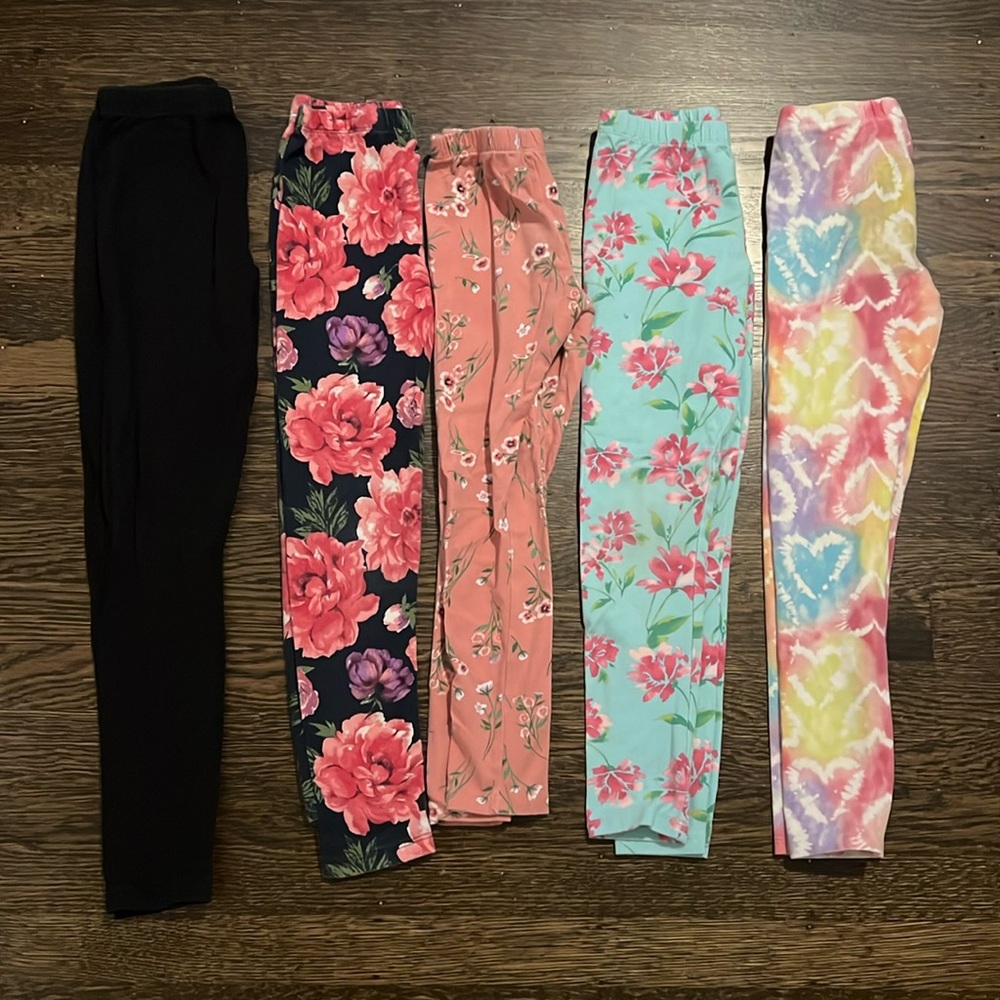 Bundle of 5 pairs of leggings, size 7/8 girls